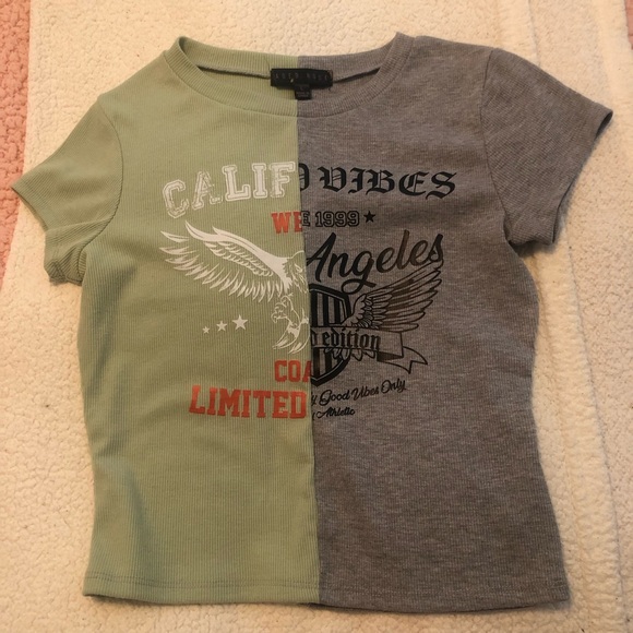 Graphic tee - Picture 1 of 3